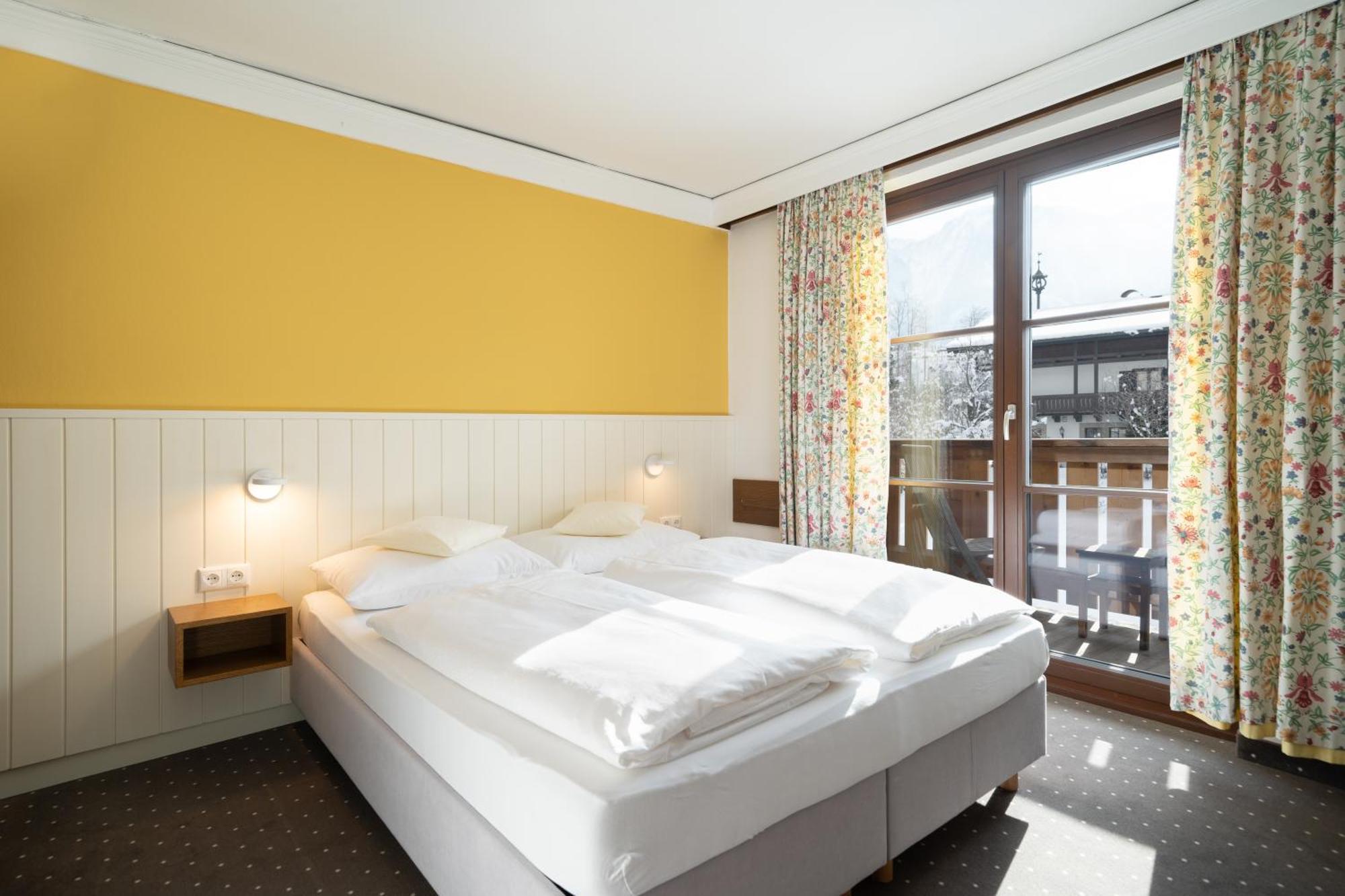 Hotel Zur Post Goldegg Esterno foto